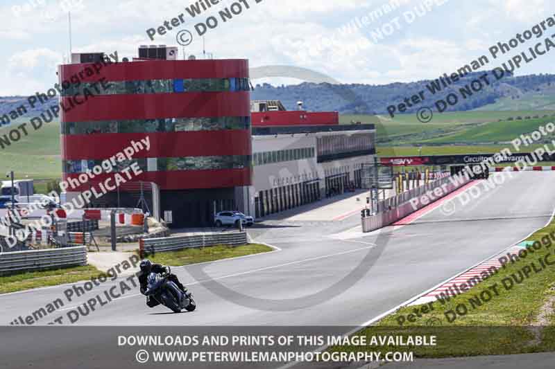 cadwell no limits trackday;cadwell park;cadwell park photographs;cadwell trackday photographs;enduro digital images;event digital images;eventdigitalimages;navarra;no limits trackdays;peter wileman photography;racing digital images;trackday digital images;trackday photos